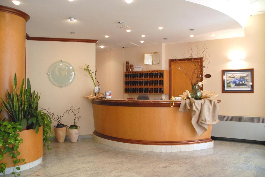 Hotel La Fenice Formigine Eksteriør bilde