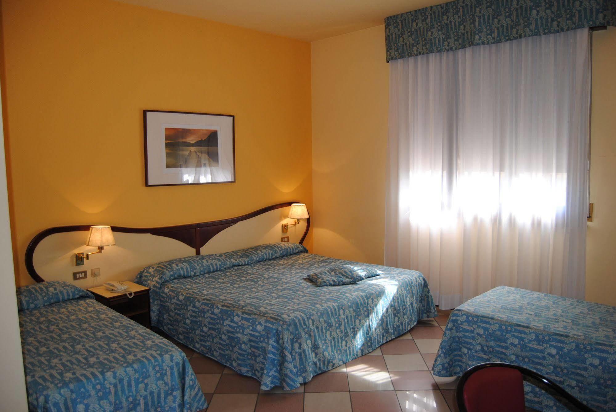Hotel La Fenice Formigine Eksteriør bilde