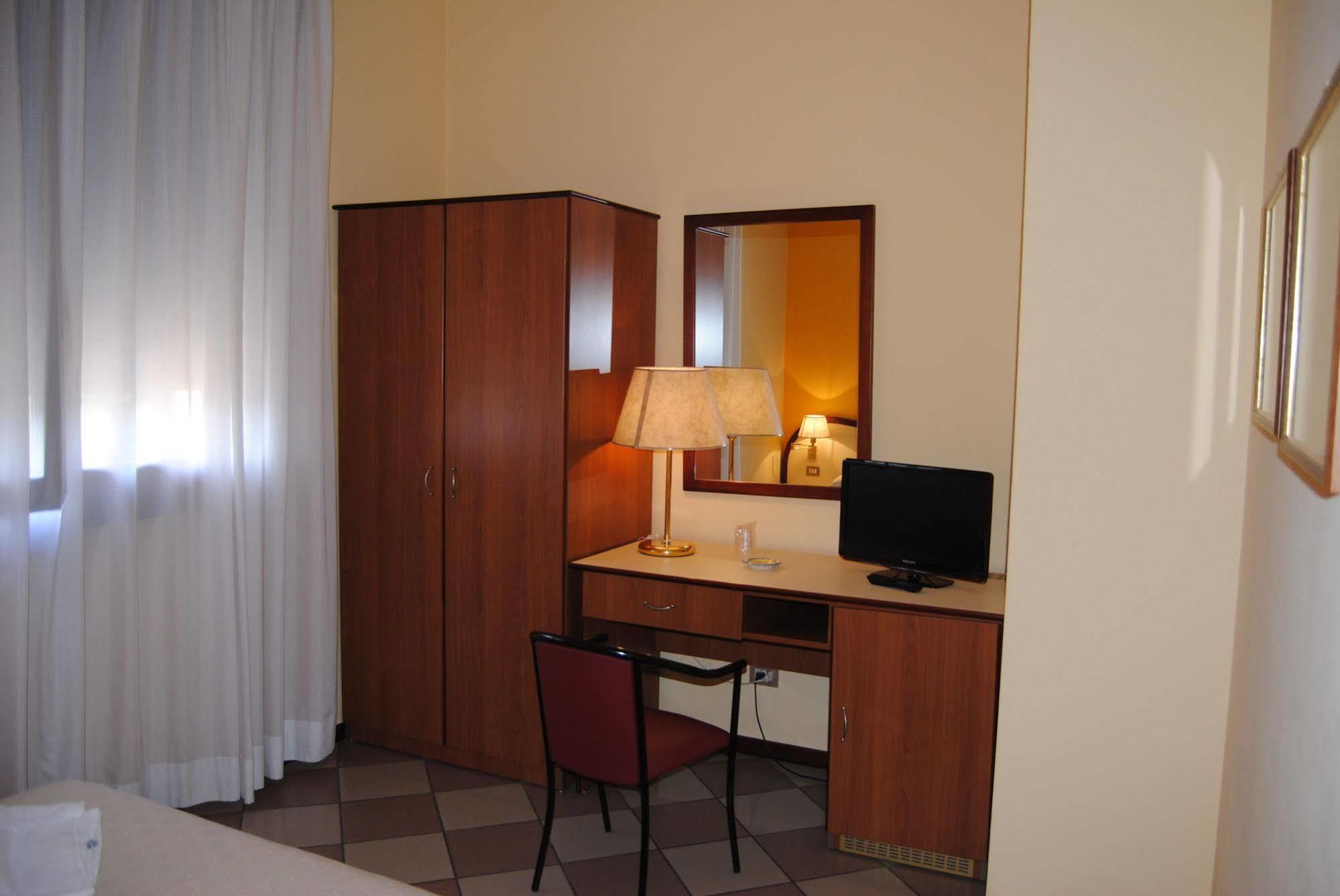 Hotel La Fenice Formigine Eksteriør bilde